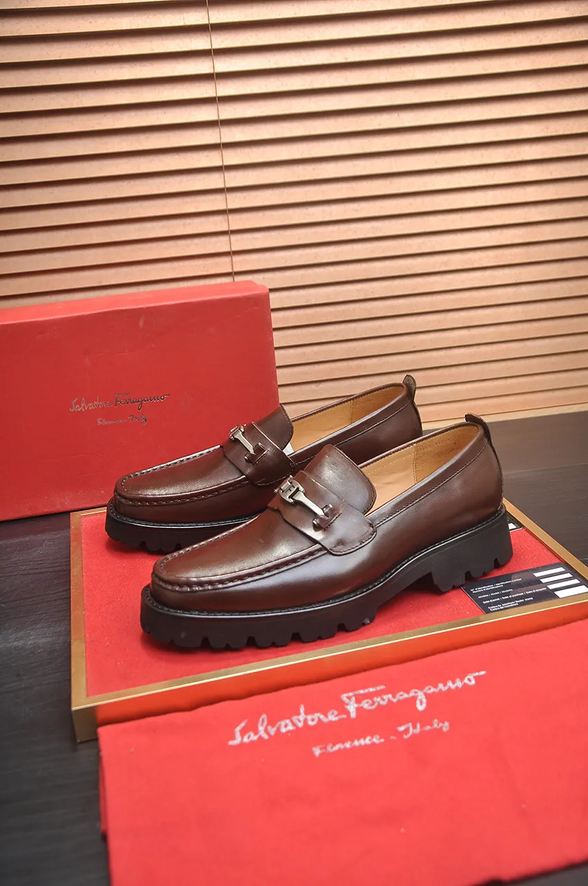 Men's shoes 💰500💶[Ferragamo/Ferragamo] The latest model in the counter. Original imported high-quality cowhide with open edges + imported 🐂 water-dyed cowhide lining + original luxury metal buckle + original combined outsole. Comparison without pressure 38--45 (45 is custom-made and cannot be returned or exchanged)